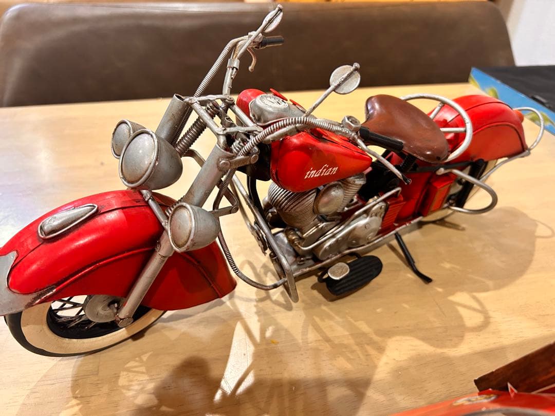 インディアンモーターサイクル indian ダイキャスト ブリキ インテリア