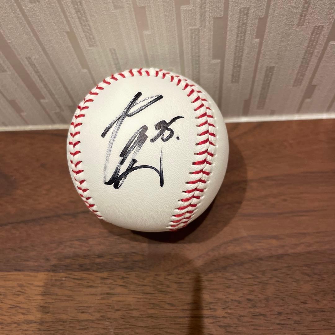 読売ジャイアンツ 泉口友汰 選手 投げ入れ サインボール - メルカリ
