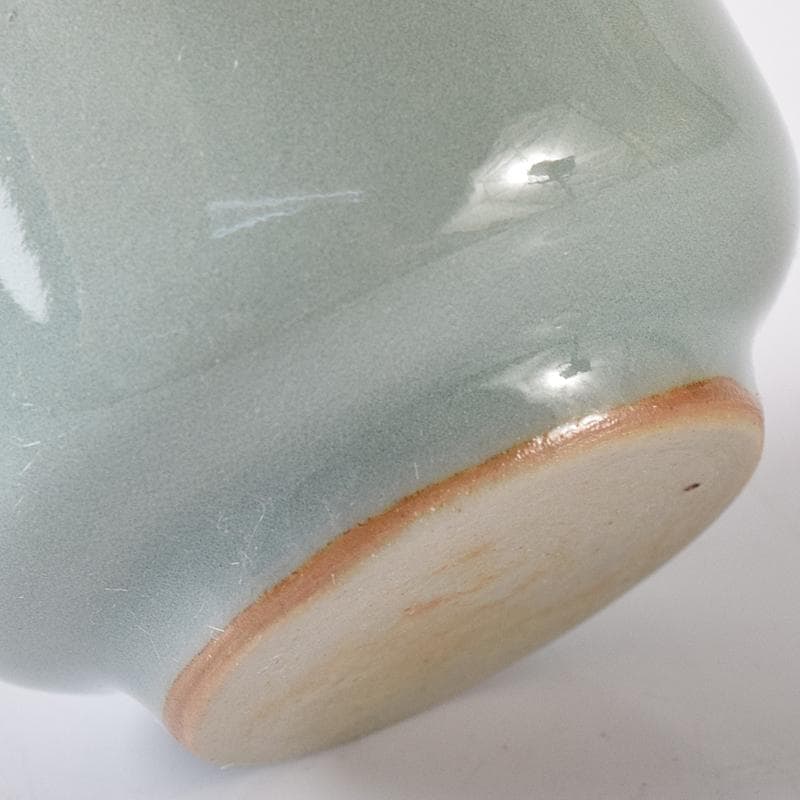 パウロニア　青磁　桃　香合　堀内宗完（兼中斎）極め箱　V　R8201