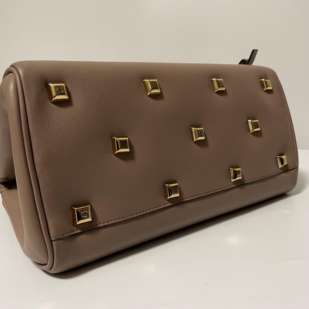 ✨極美品✨　Salvatore Ferragamo スタジオ　ハンドバッグ