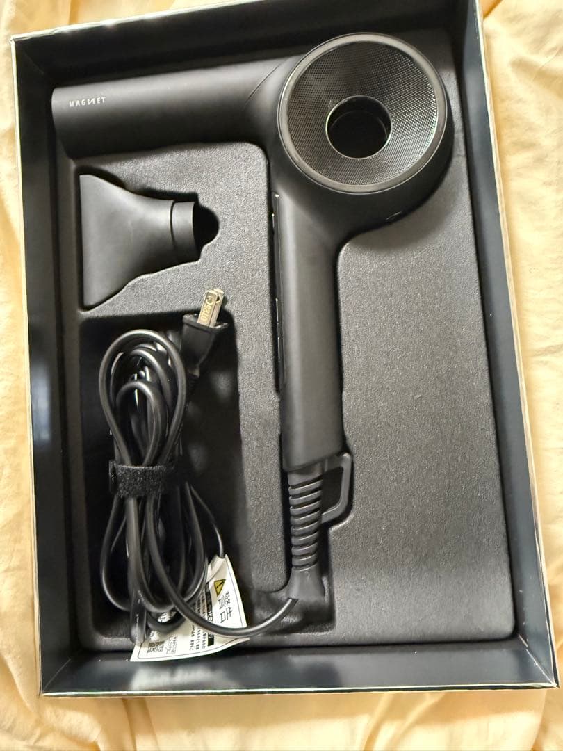 MAGNET Half Pro ドライヤーBLACK MAGNET Half Pro ドライヤーBLACK