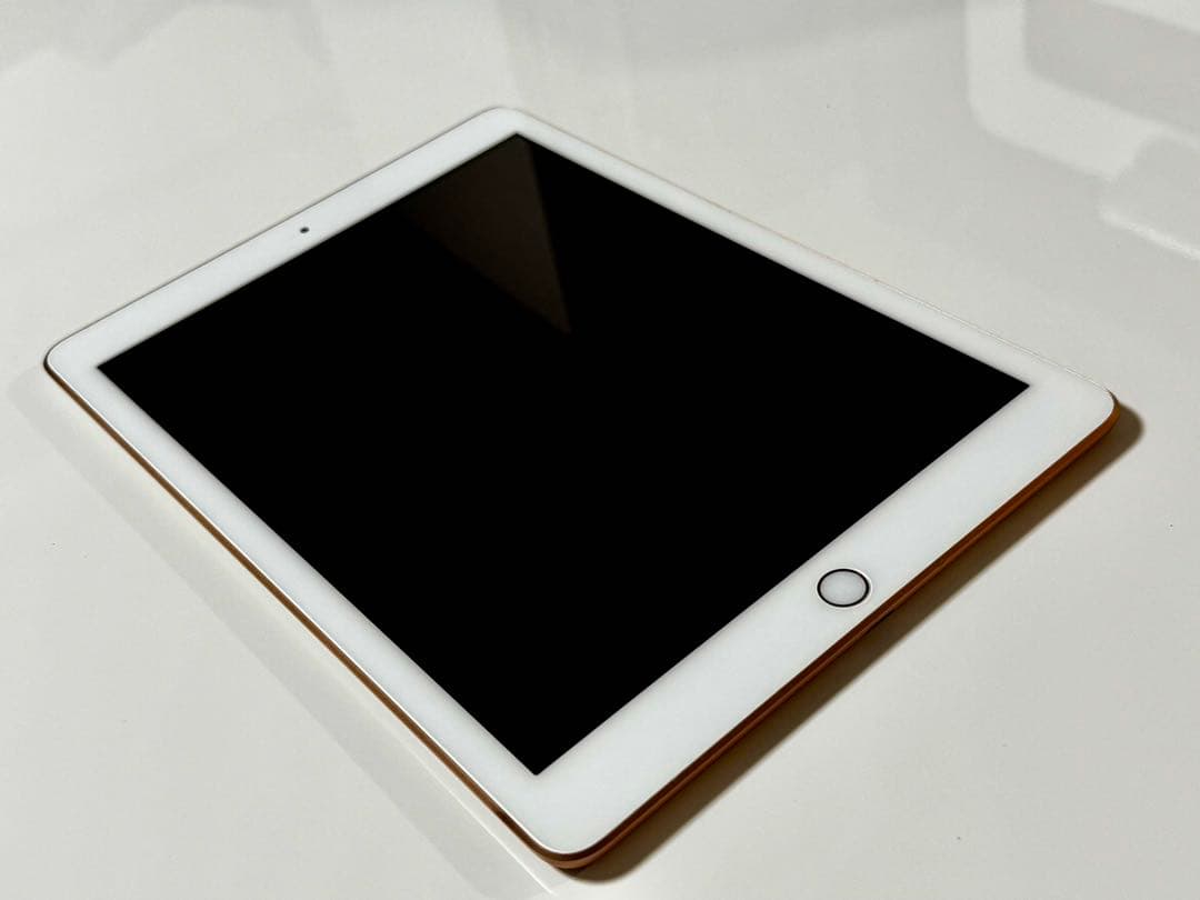 iPad 第6世代 128GB Wi-Fi + Apple Pencil第1世代