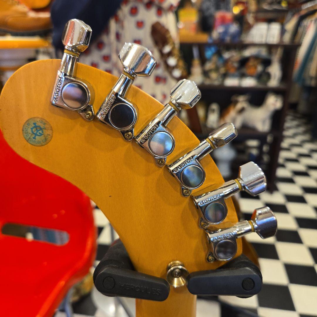 FERNANDES ZO-3 読売ジャイアンツ 限定 アンプ内蔵ギター