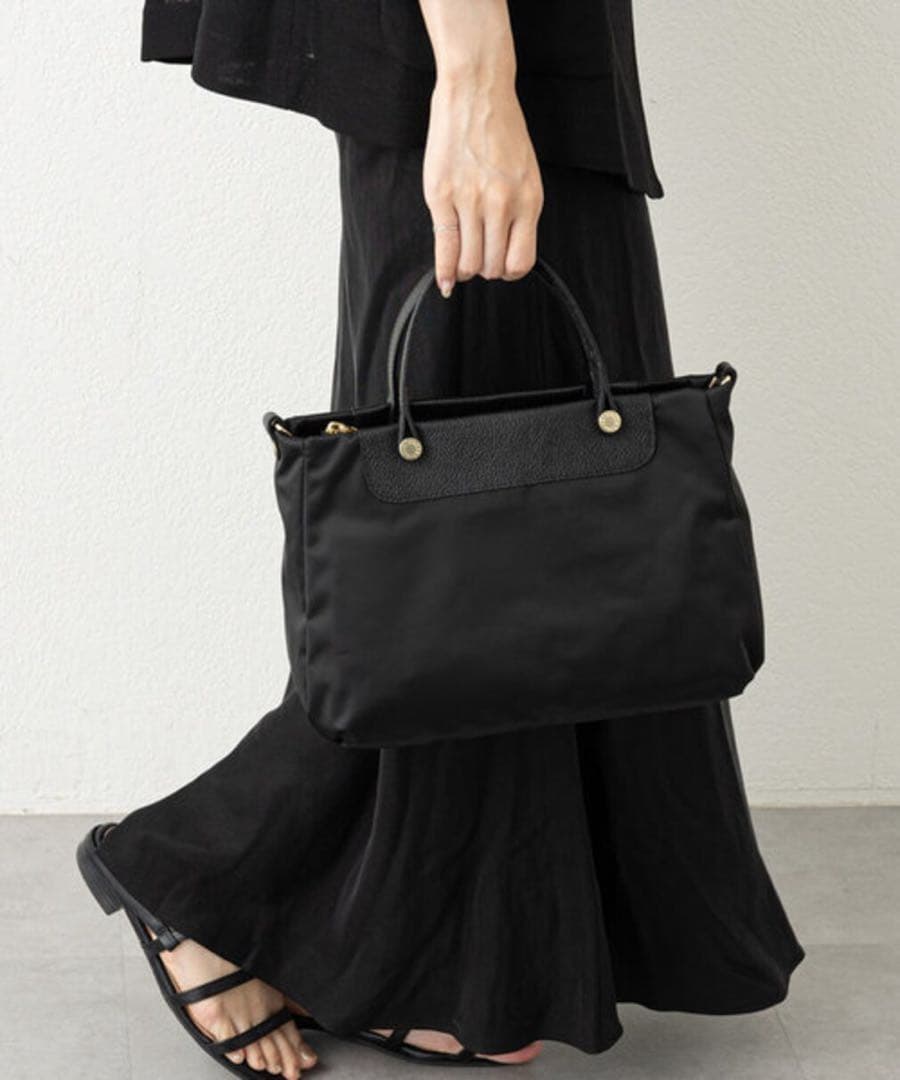 ほぼ未使用ラシット三層構造整理整頓メタルロゴ2way