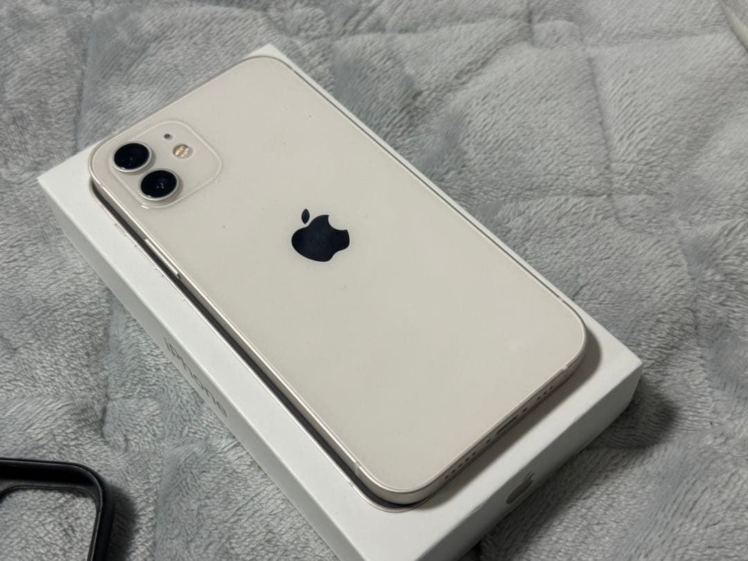 iPhone12 64GB バッテリー92% 白ロム 販売 中