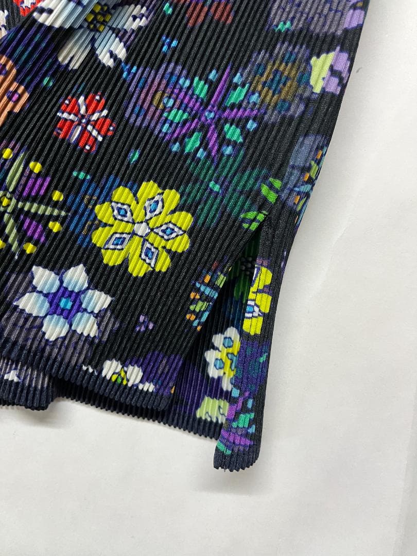 綺麗 イッセイミヤケ FETE プリーツ加工 ノースリーブトップス サイズ02