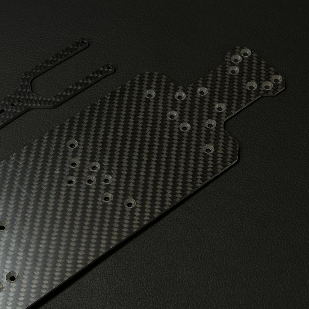 特注品 ヨコモ RD2.0 カーボンシャーシ 3.0mm + アッパ m2131