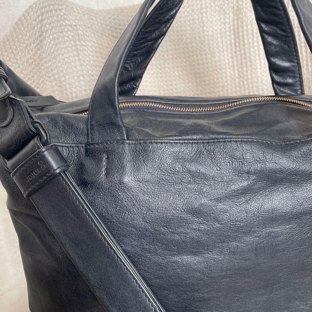 ◇ genten ゲンテン バッジョ2wayレザーショルダーバッグ ネイビー ◇