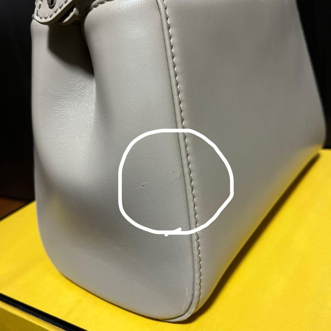 【美品】FENDI ピーカブー　ミニ　グレージュ　ナッパレザー