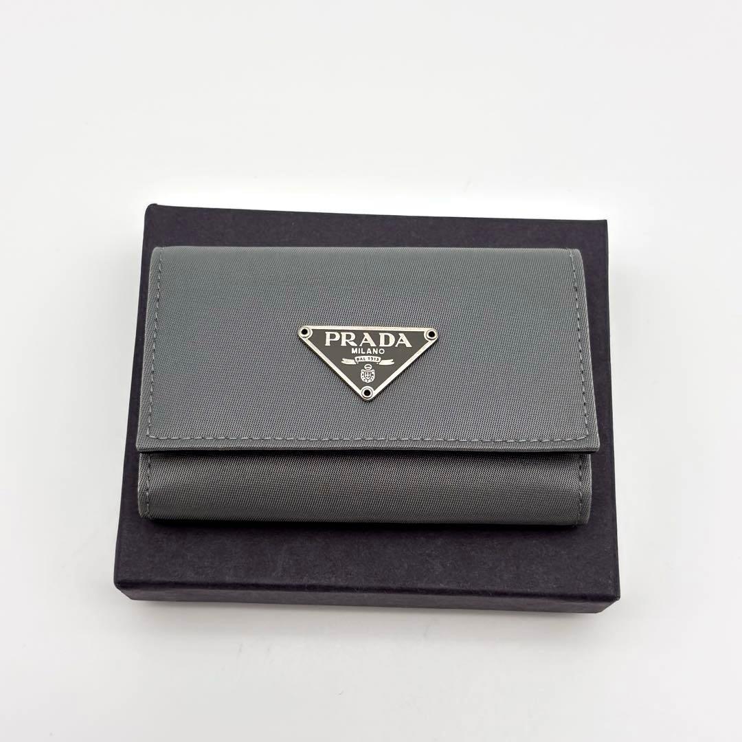 箱付き未使用級】プラダ 6連 キーケース ナイロン×レザー 三角ロゴ グレー