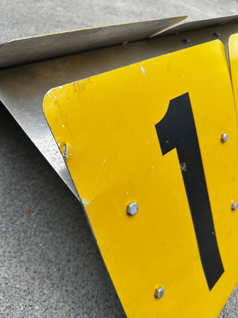 空港の誘導路または滑走路補助標識、米国 FAA 仕様タイプ アメリカ看板標識