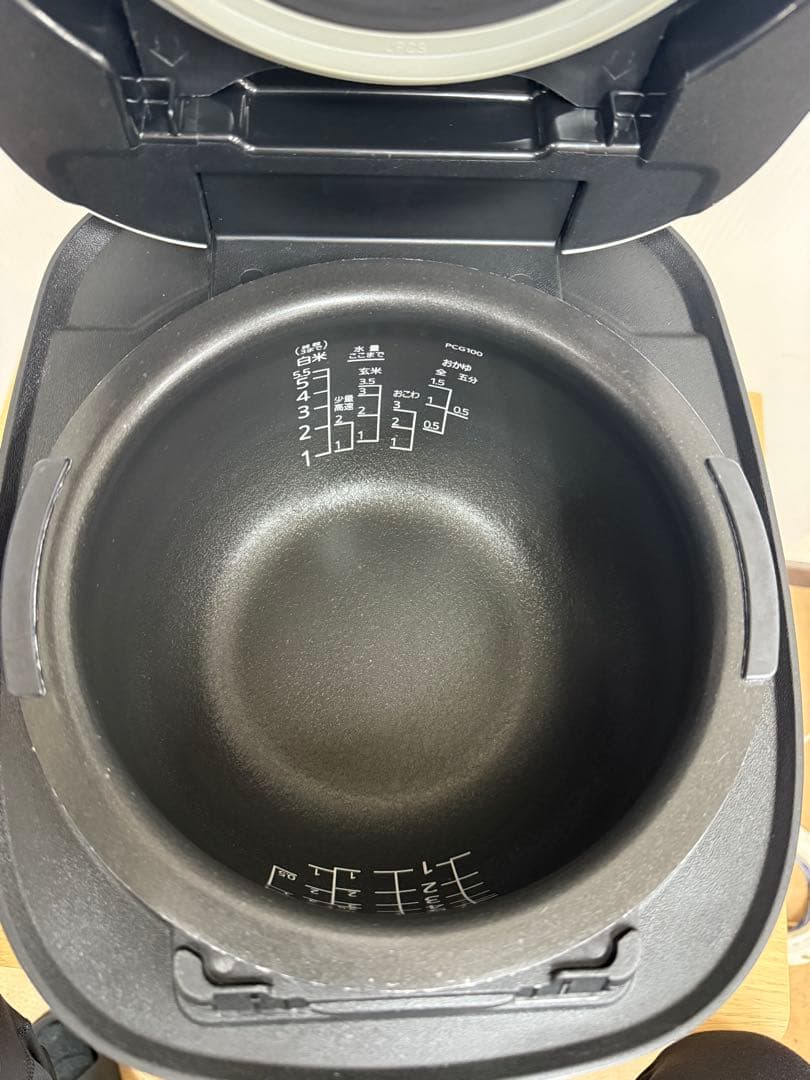 TIGER 圧力IH炊飯ジャー JPI-A100（3.0L）2021年製