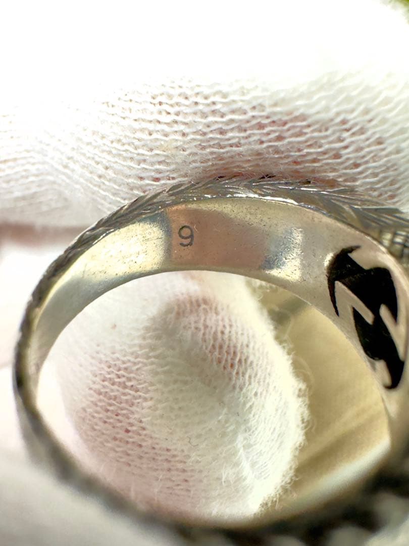 GUCCI シルバーリング エングレーブデザイン