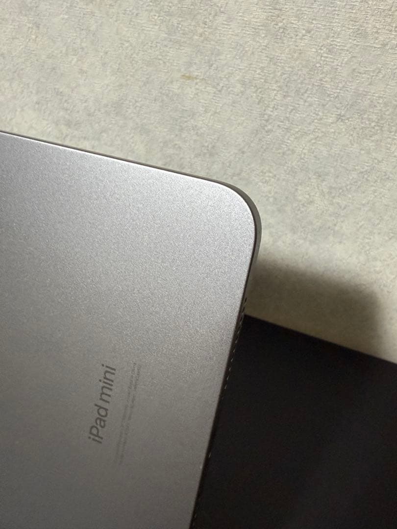 《未使用に近い》Apple iPad mini 7シルバー 本体