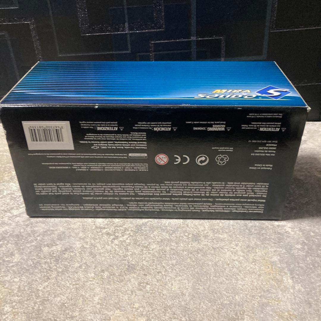 MIRA SOLIDO Ford Berline 1949ミニカー 1/18