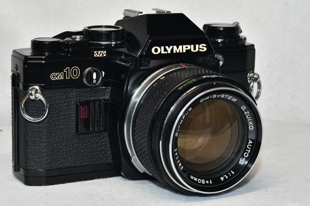 《動作品》OLYMPUS OM10+標準レンズ付きフィルムカメラ a418