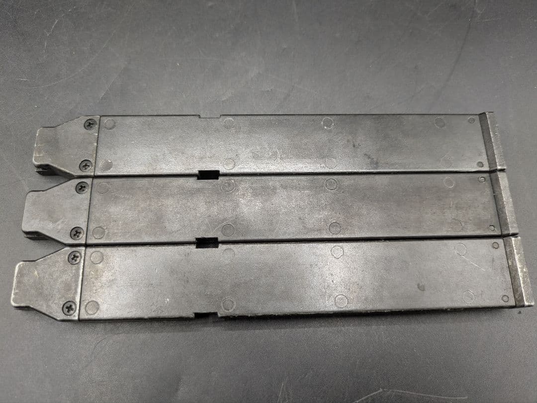 東京マルイ M93R 電動ガン バッテリー・マガジン3本付き