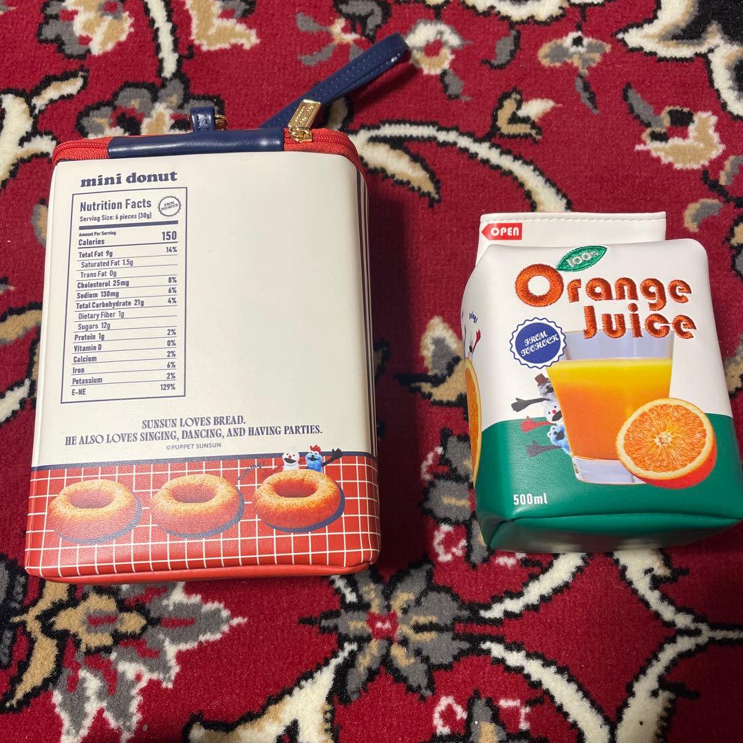 スンスン　ポップアップストアケースとゲームセンターぬいぐるみ