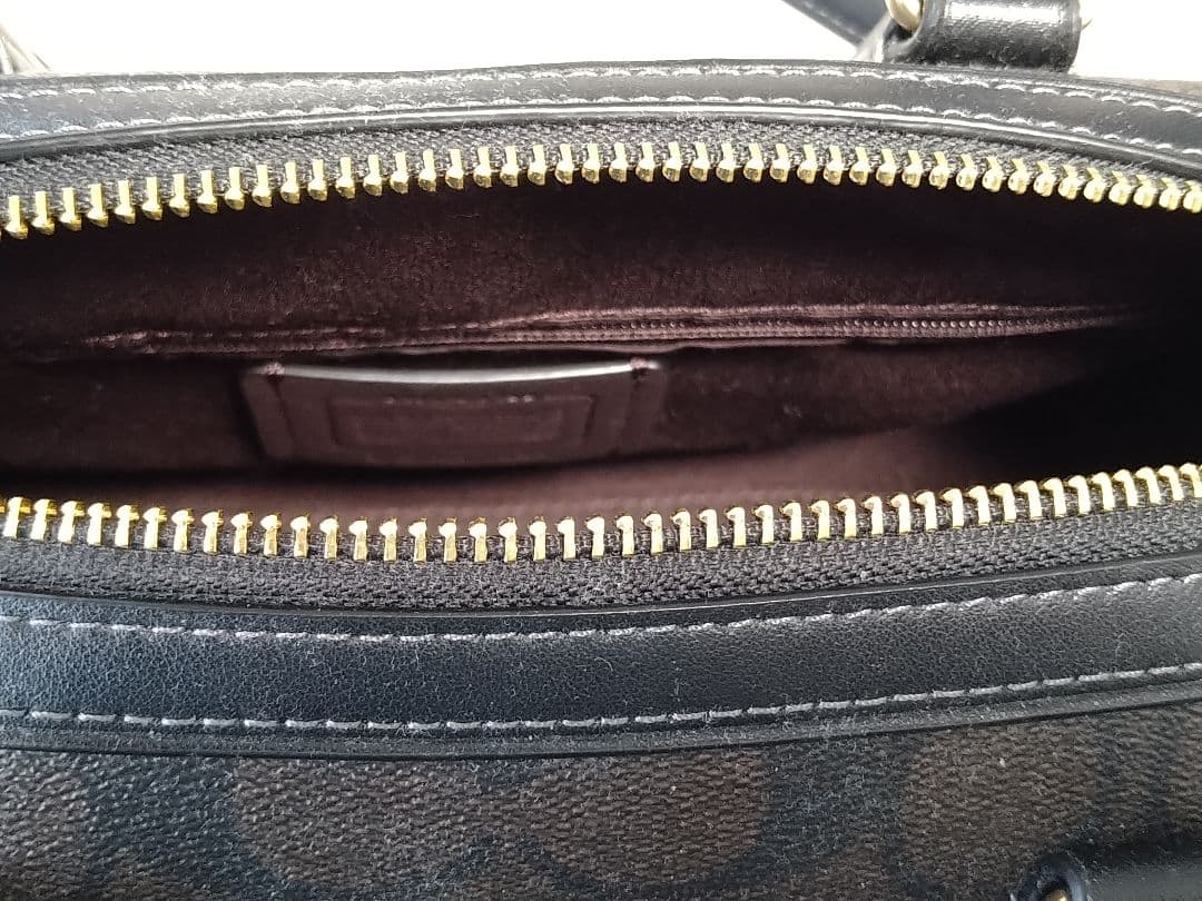 値下げしました！ 美品　COACH ショルダーバッグ ブラウン/ブラック