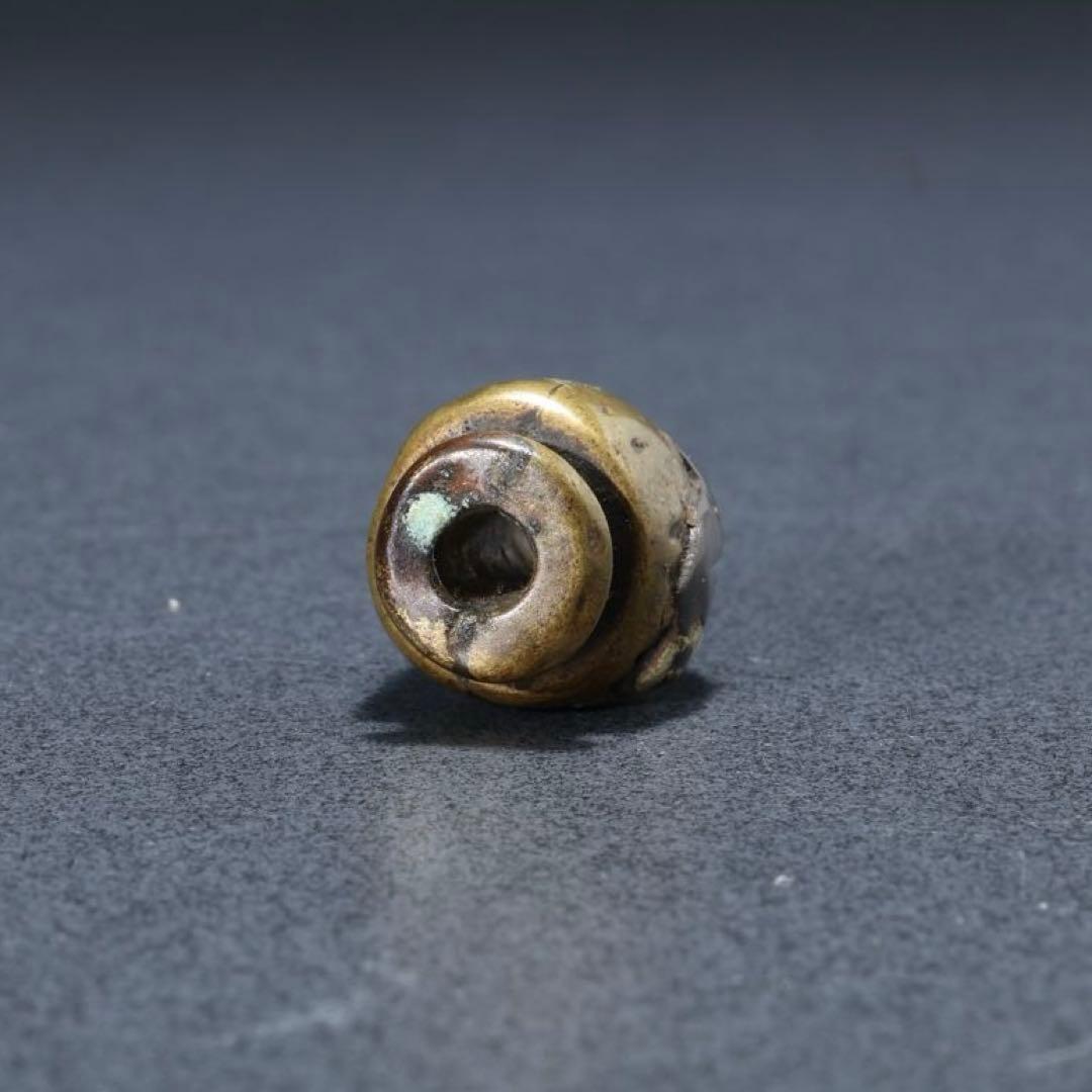 緒締め玉 壺に唐子 提げもの 金属 金工 R1644