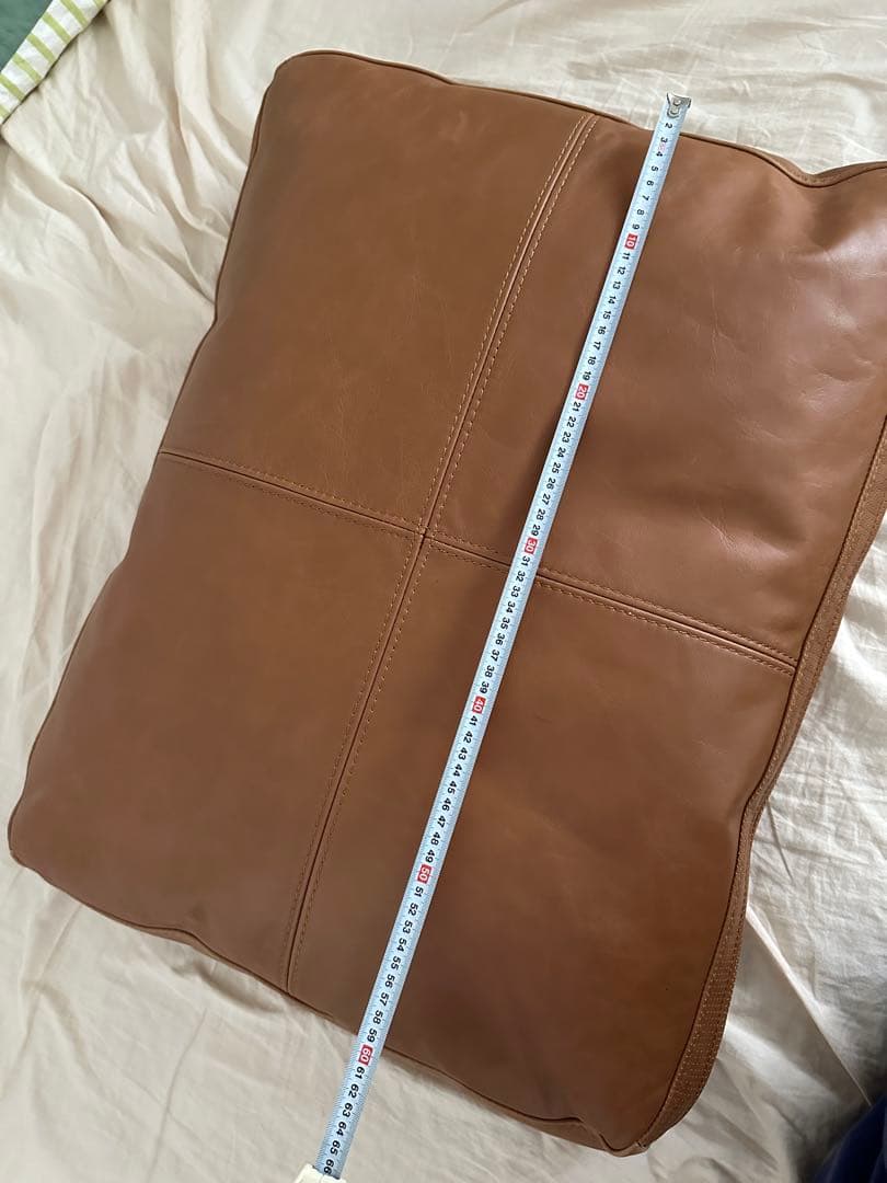 や*ま様 ウニコ　unico レザークッション　本革　茶色　ベージュ　ブラウン