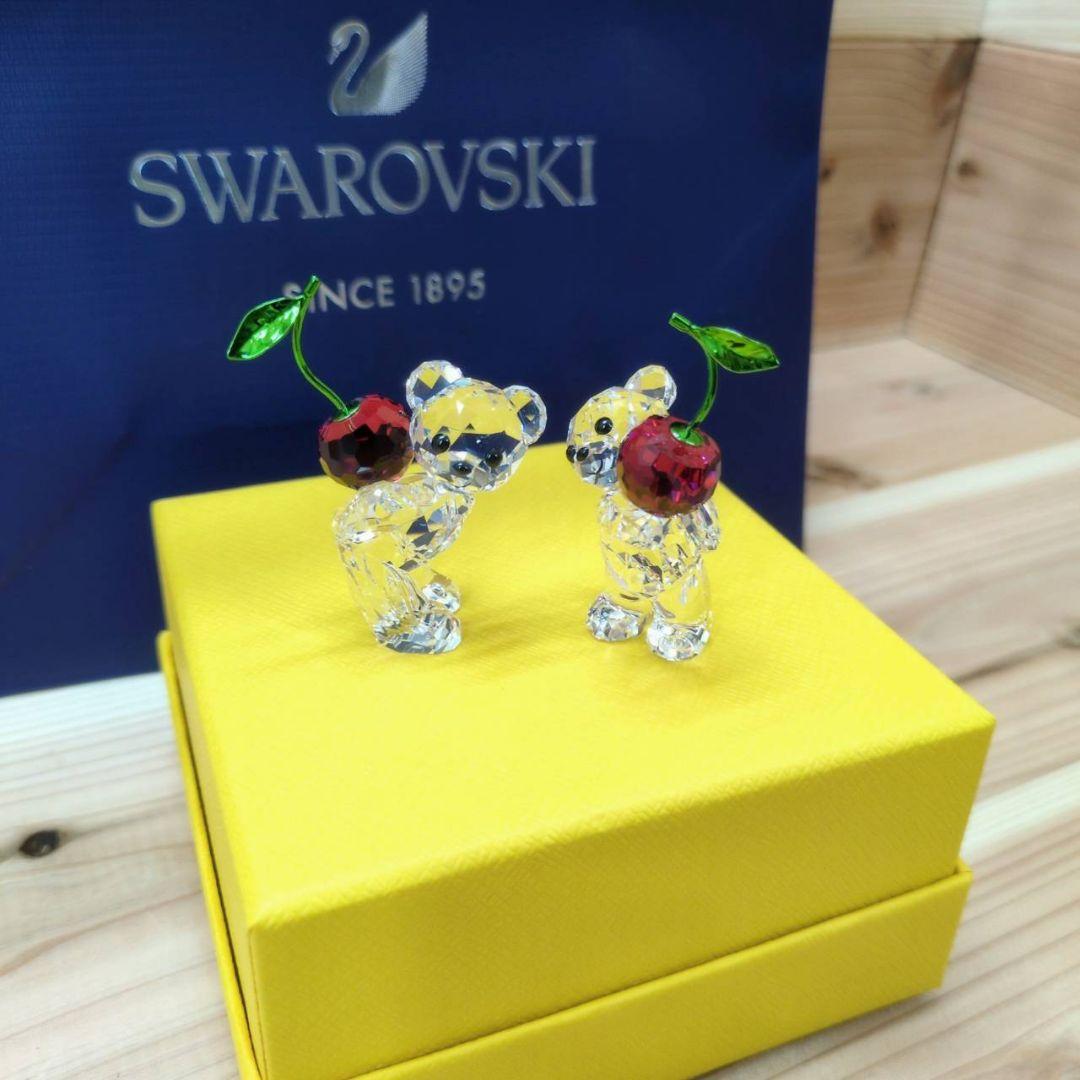 最終価格　新品 スワロフスキー Krisベア チェリー カップル 5675393