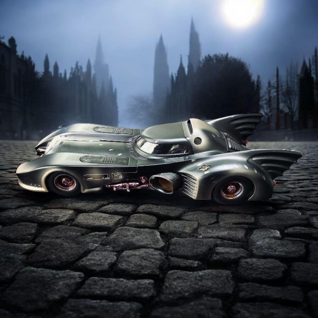 ホットウィール　バトルダメージリミテッドエディション　バットモービル　バットマン