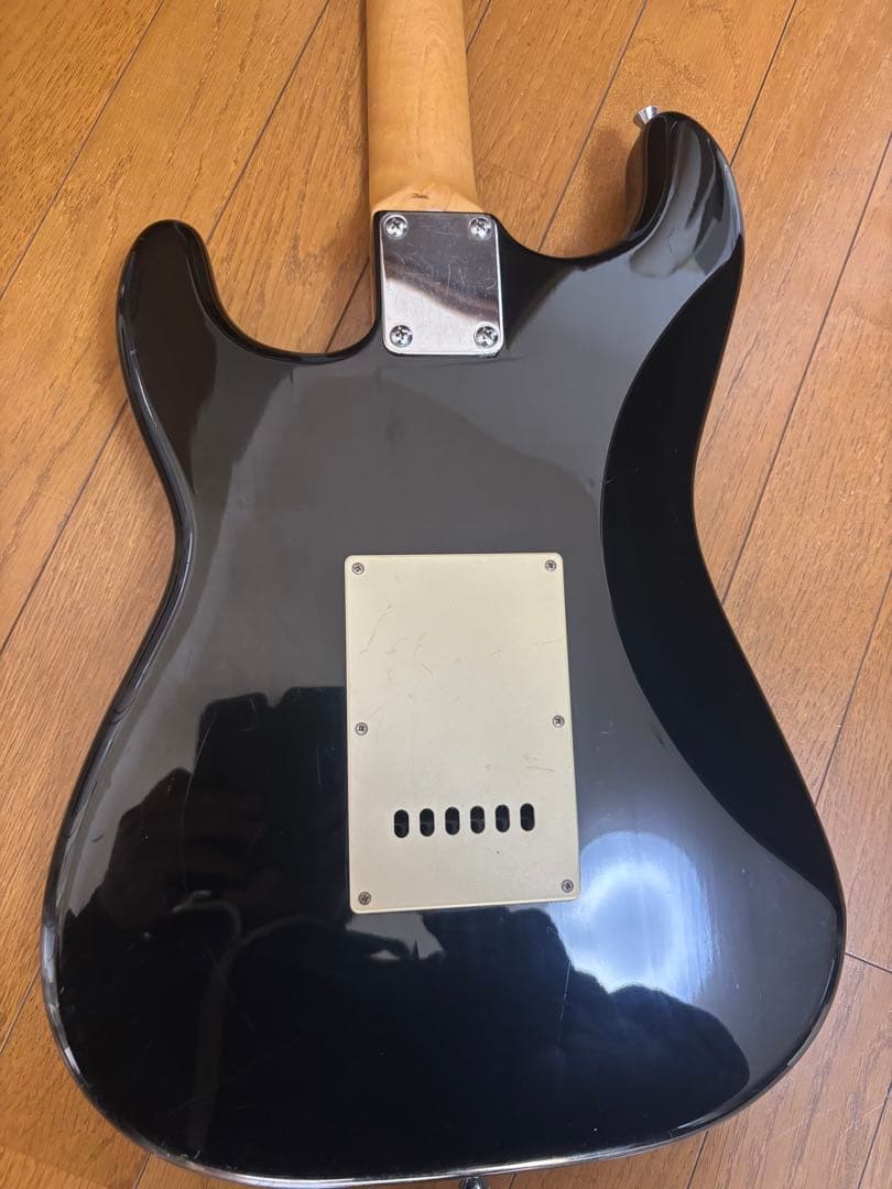 Black Rose メーカー不明ストラトキャスター完動品➕部品取り付き
