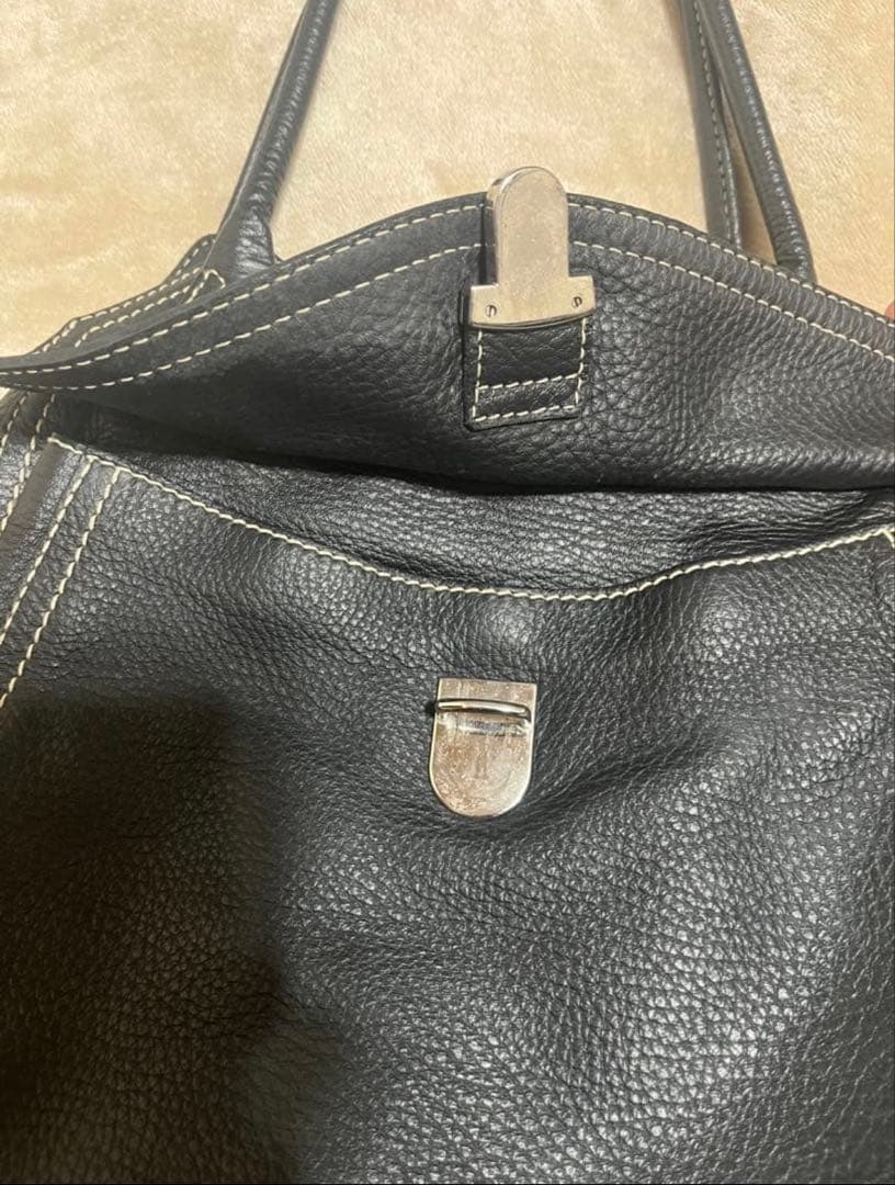 プラダ　ハンドバッグ　トートバッグ　レザー　黒【2026.1.7追記あり】
