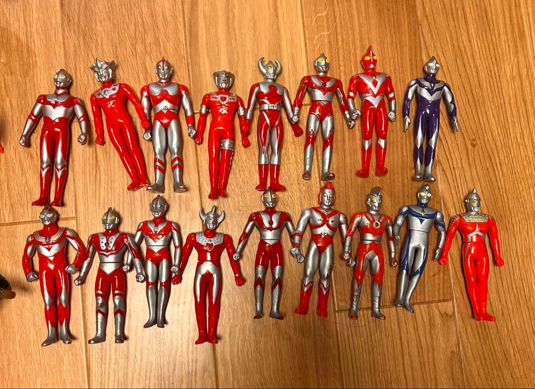 ウルトラマンシリーズ 怪獣、ウルトラマンソフビ80体まとめ売り