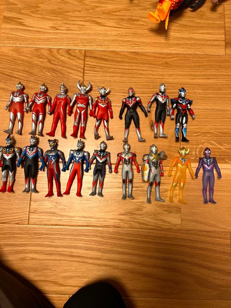 ウルトラマンシリーズ 怪獣、ウルトラマンソフビ80体まとめ売り