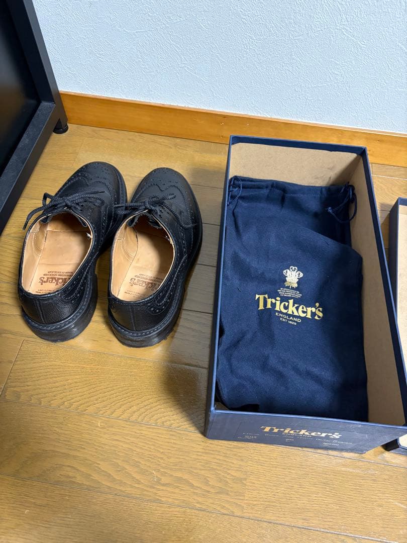 Tricker's ブラック ドレスシューズ　バートン