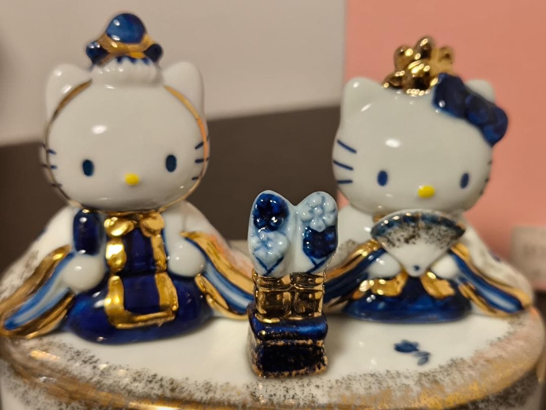 HELLOKITTY ハローキティ ダニエル　サンリオ　オルゴール　陶器 雛人形