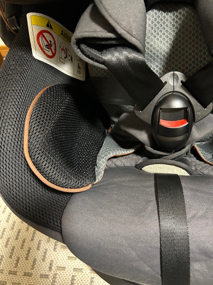 エールべべ クルットR ウィ チャイルドシート リュクスグレー 限定