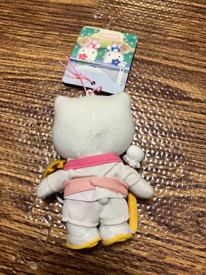 ハローキティ ぬいぐるみ　マスコット　四国