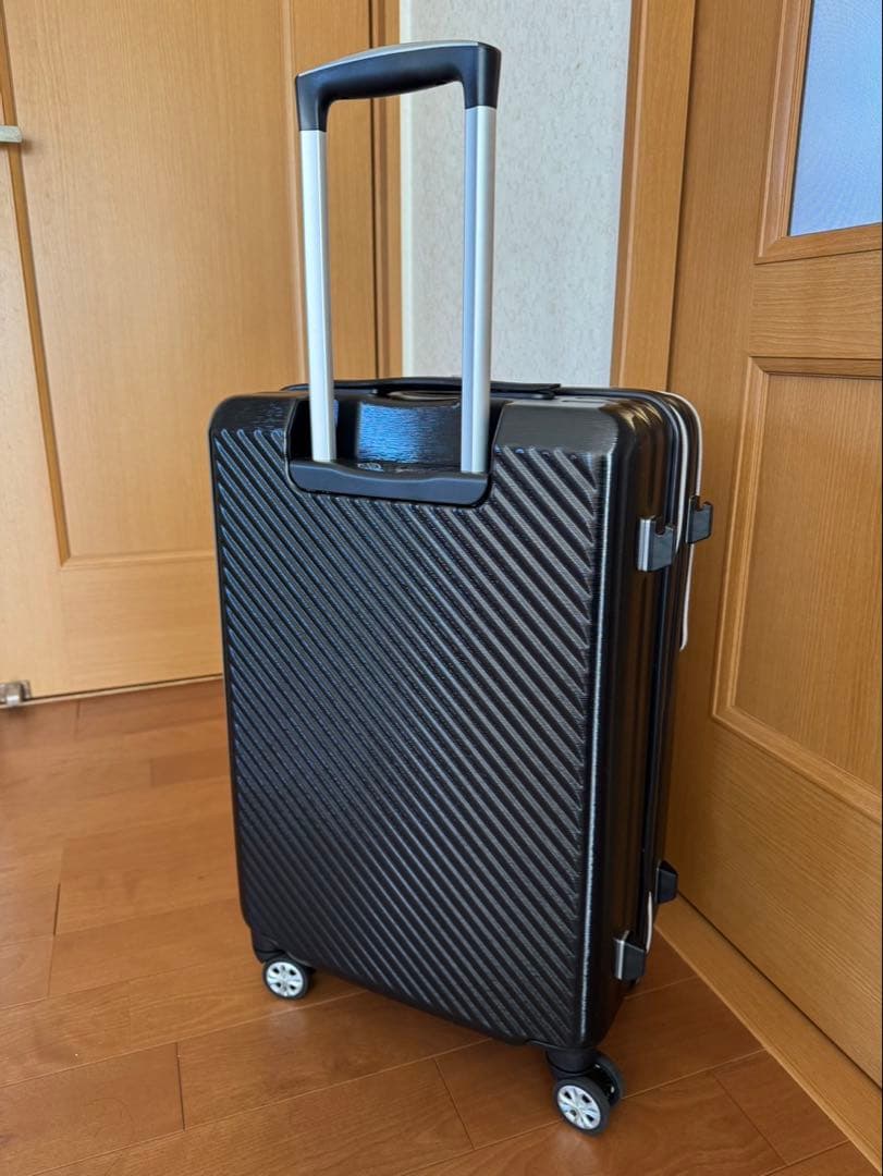 RIMOWA 73㍑ スーツケース ※ステッカー跡多数 RIMOWA 73㍑ スーツ