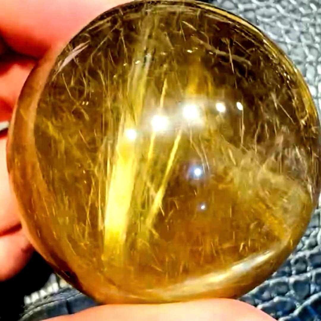 超絶綺麗 52mm ゴールドルチルクォーツ 丸玉 スフィア 金針水晶 超絶
