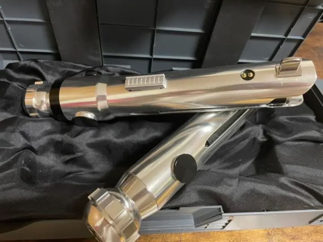 ギャラクシーズエッジ限定 ライトセイバー アソーカ・タノ Amazon.com