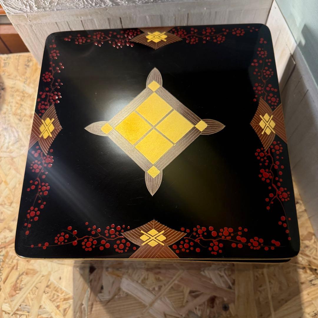 ヴィンテージ♡秀衡塗 2段重箱 黒×金×朱の華やかデザイン お正月 おせち♡