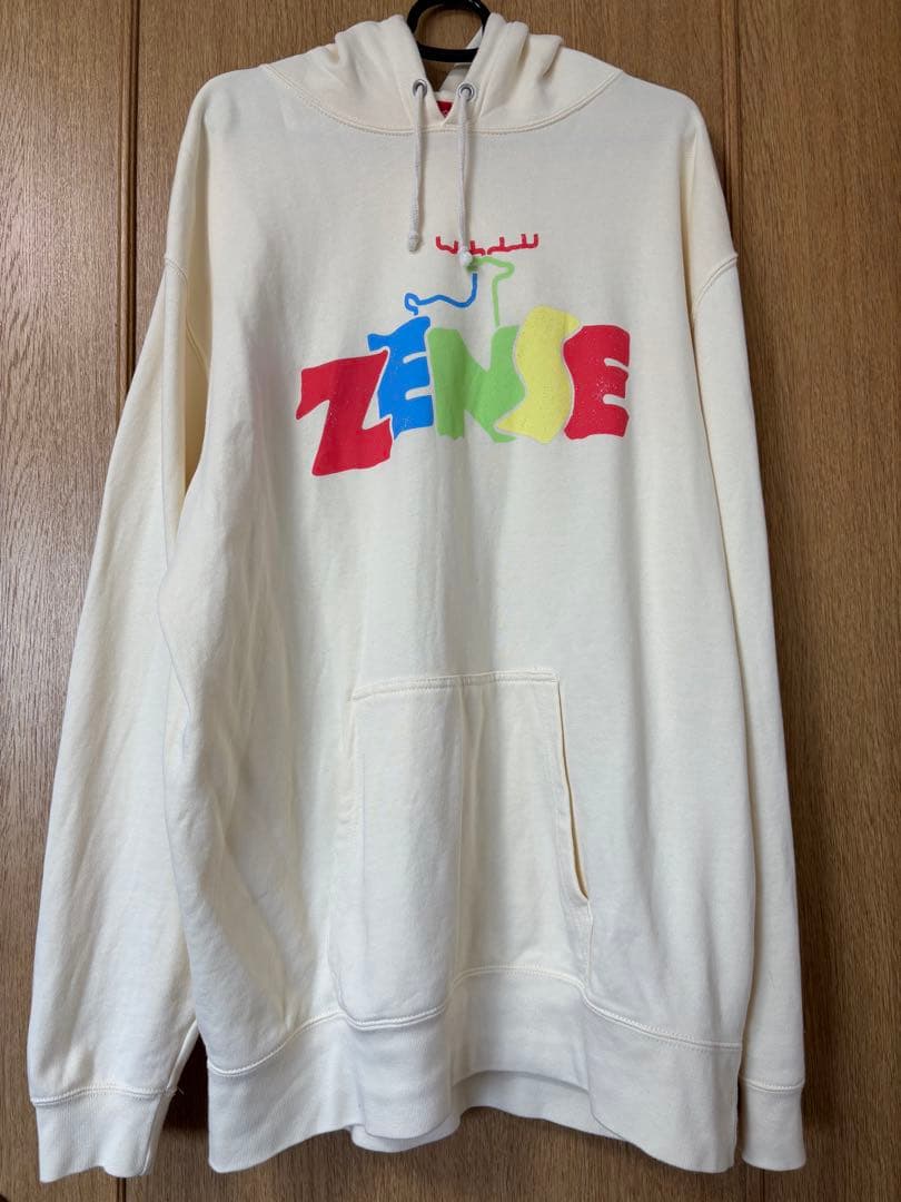 ヨルシカ ZENSE 2024 ロゴパーカー 前世 - メルカリ