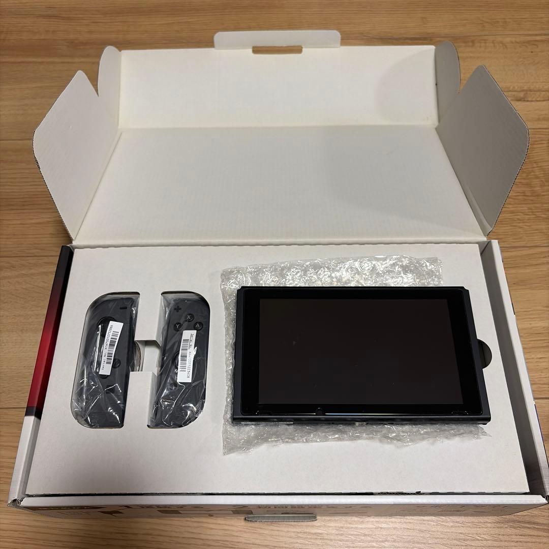 ニンテンドー　スウィッチ　美品