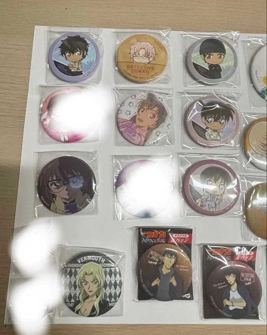 コナン　缶バッチ