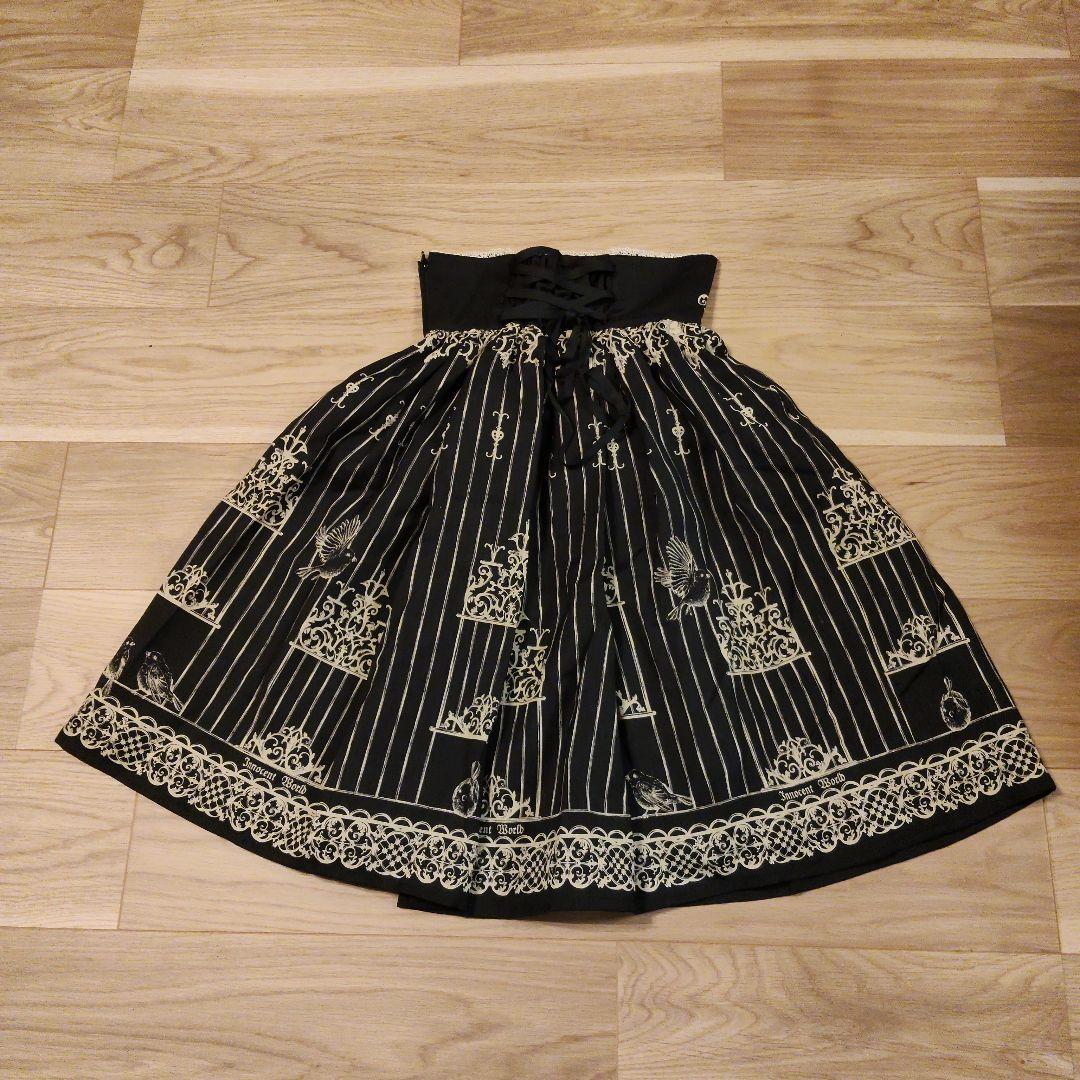 イノセントワールド　鳥かご柄スカート　黒