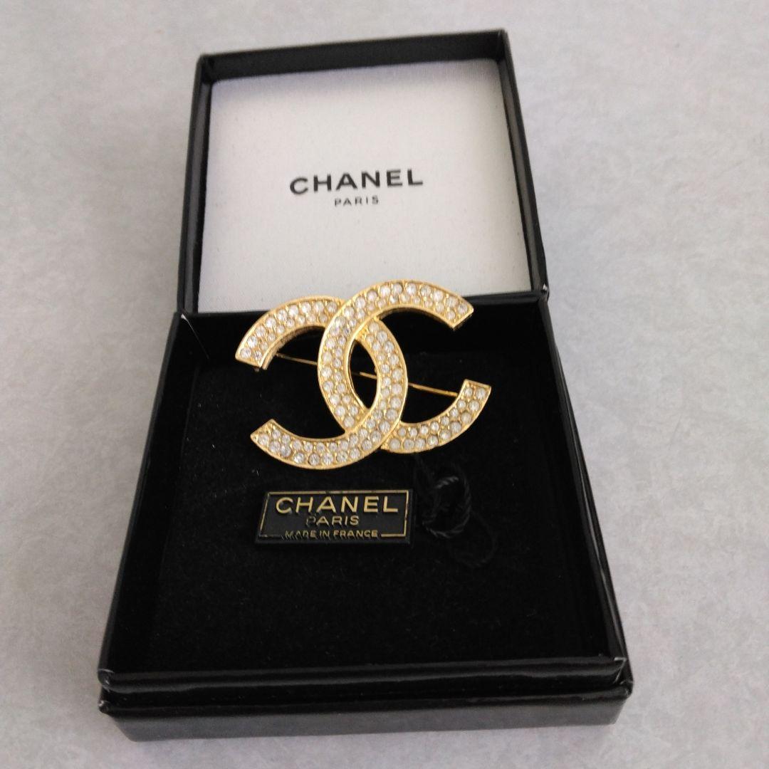 シャネルラインストーンブローチビンテージ箱付き未使用