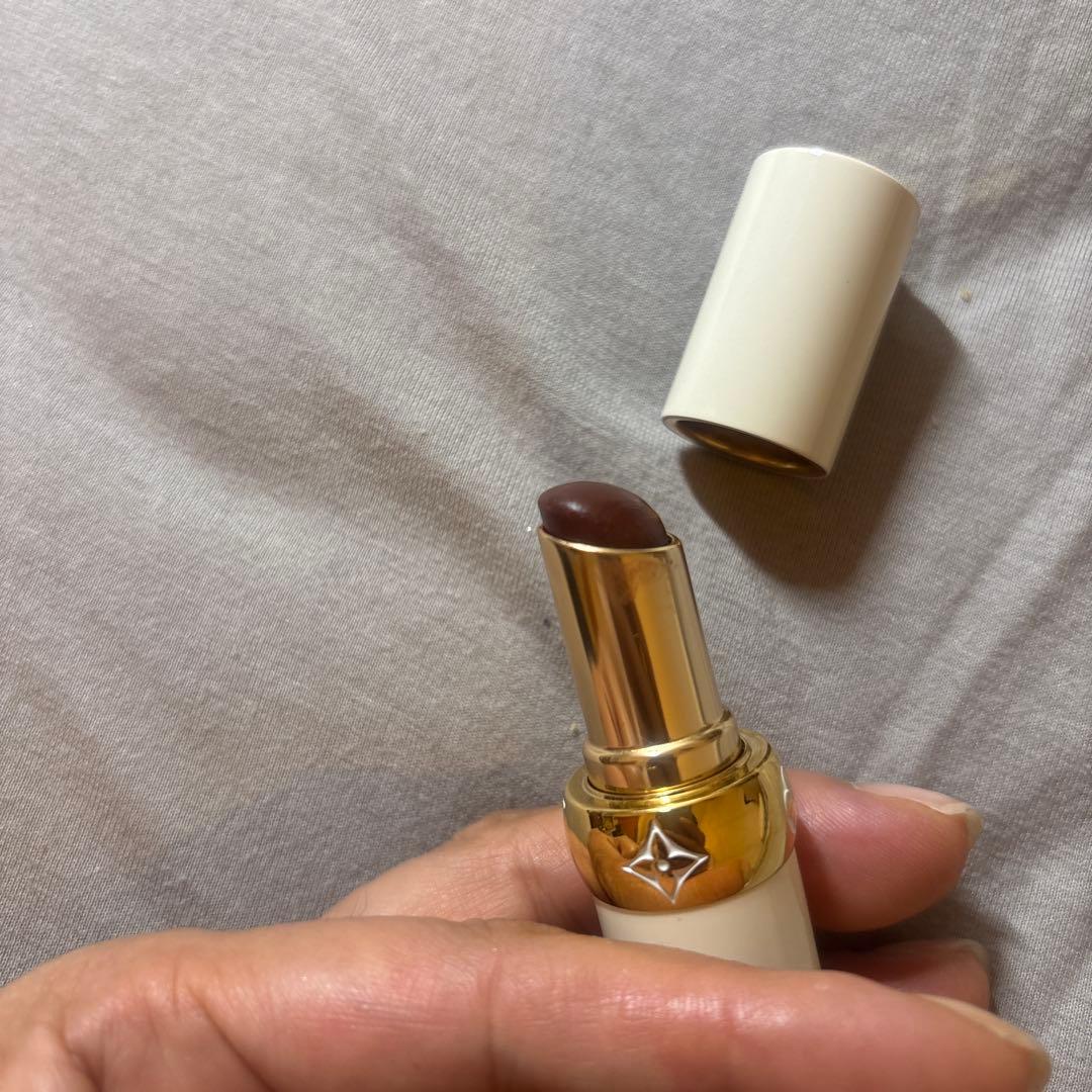 ルイヴィトン リップバーム051 付属品全て有り ラメ子様 vuitton
