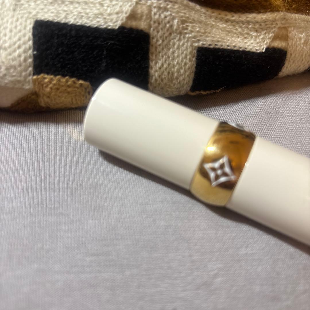 ルイヴィトン リップバーム051 付属品全て有り ラメ子様 vuitton
