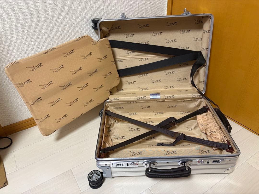 RIMOWA リモワ ルフトハンザ クラシックフライト 35L 4輪 - メルカリ