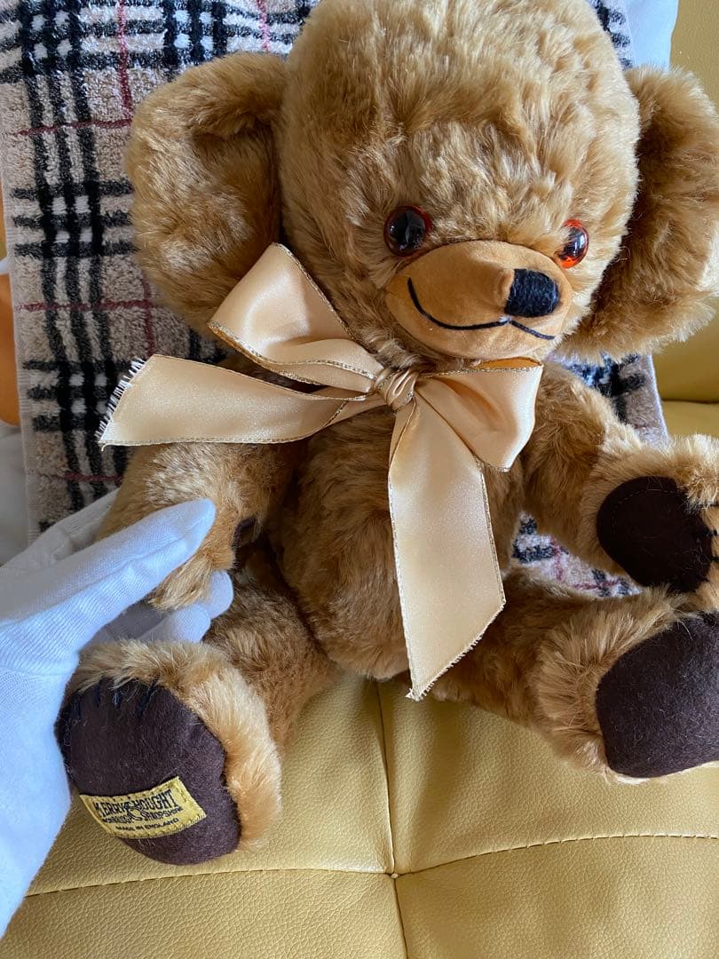 メリーソート社テディベア　チーキー 可愛い♡お耳に鈴♪ イギリス