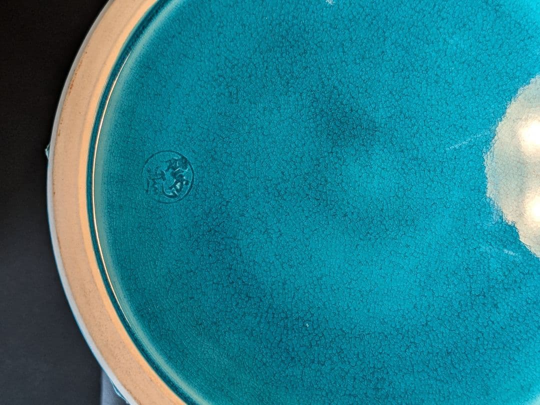 上作】京焼 古代浅黄交趾亀甲雲錦水指 中村翠嵐 - メルカリ