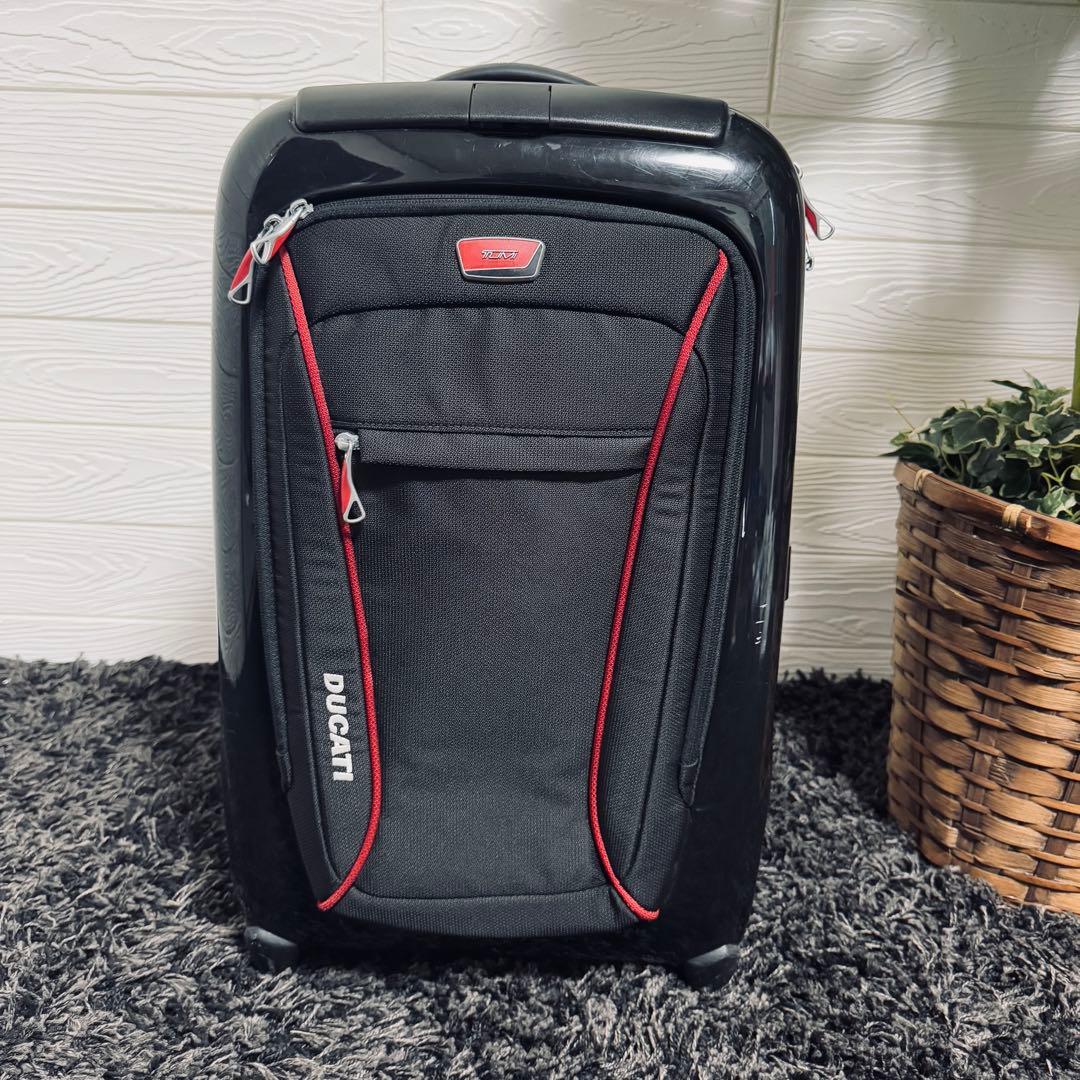 TUMI × DUCATI クアトロポルテ 2輪スーツケース キャリーケース